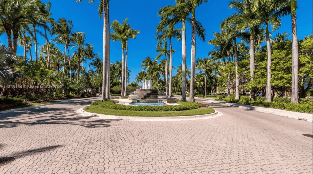 731 Crandon Blvd #507